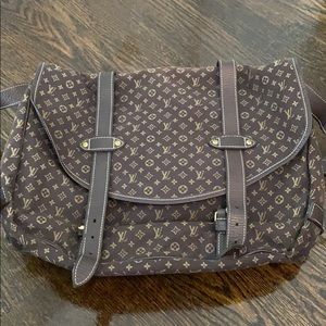 Louis Vuitton Messenger Bag